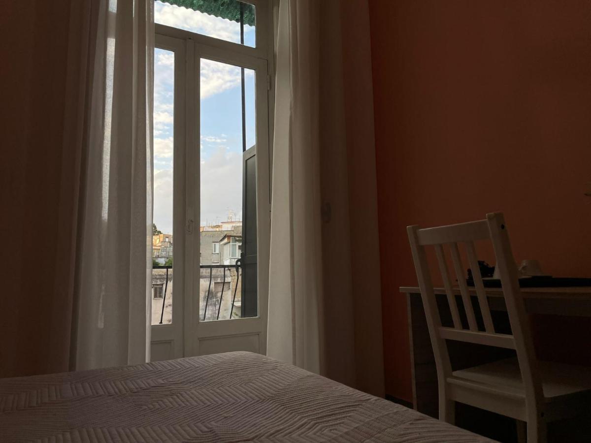 Holiday Naples Art Rooms エクステリア 写真